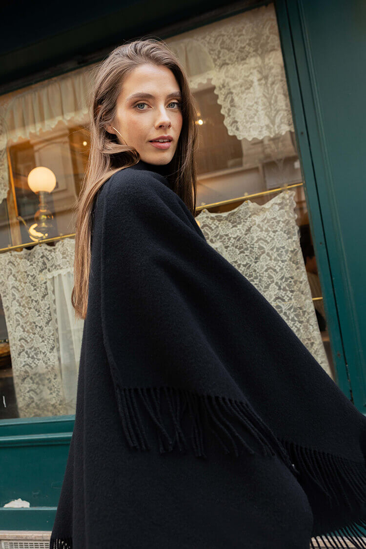Poncho Petronille